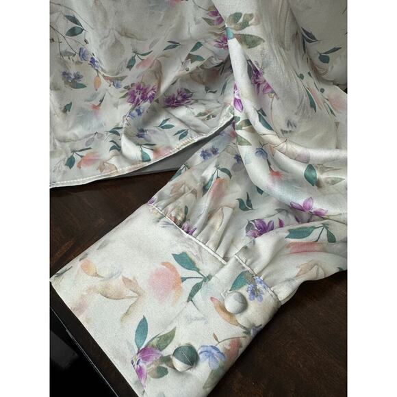 Floral Print Tie Front Blouse with Long Sleeves, Ivory 2X - Picture 7 of 8